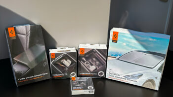 Recensione 5 prodotti Spigen per la tua Tesla: organizzatori, protezioni e parasole pieghevole