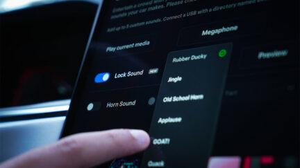 Tesla: Ecco tutte le Novità dell'Holiday Update 2023.44.30
