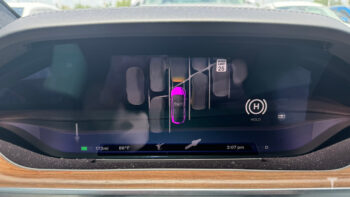 autopark tesla uss