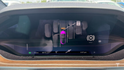 autopark tesla uss