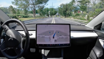 Immagine di Tesla a lavoro su accordi di licenza per portare l'FSD anche su altre automobili