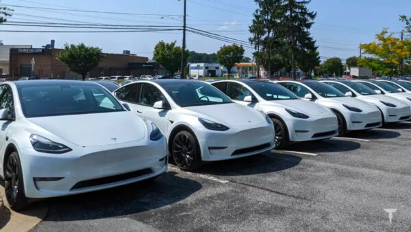 tesla model y sconto usa fsd trasferibile