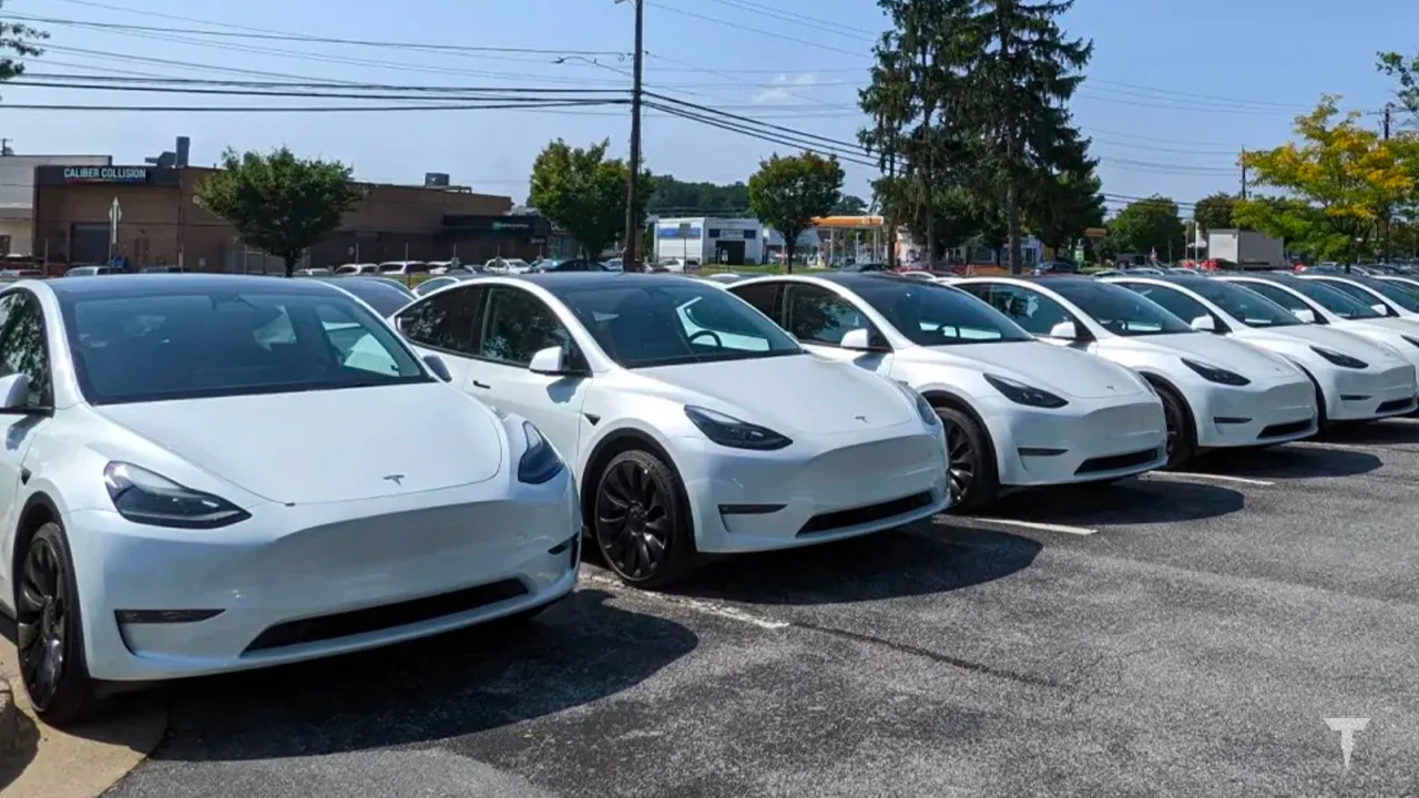 tesla model y sconto usa fsd trasferibile