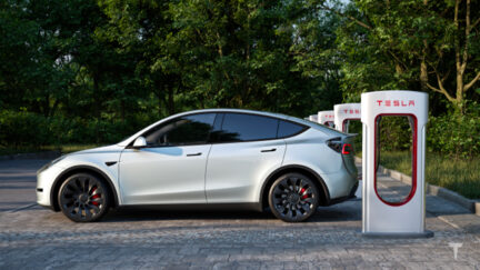 tesla ricarica supercharger