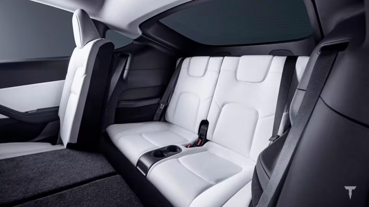 tesla model y 7 posti europa