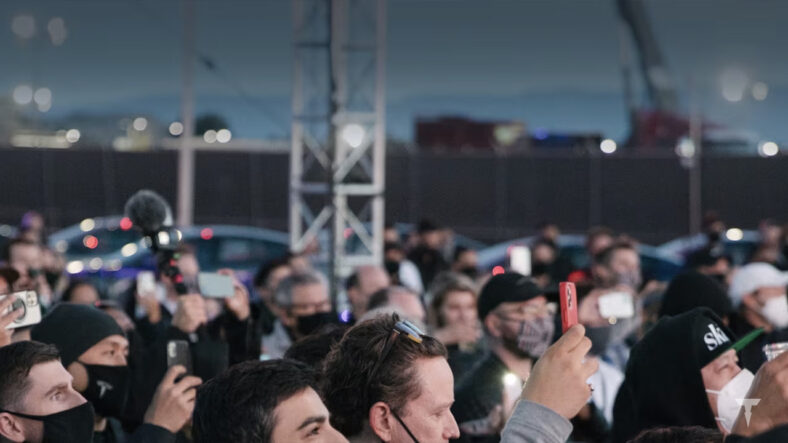 tesla inaugurazione milano vittuone