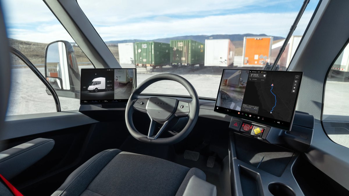 Tesla conferma l’FSD sul Tesla Semi: il camion elettrico guiderà da solo entro il prossimo anno — screenshot 1