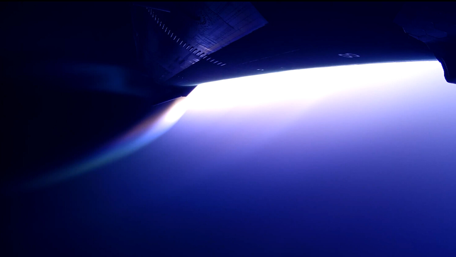 Starship raggiunge l’orbita per la prima volta: 26 Starlink V3 rilasciati e finale esplosivo nel Pacifico — screenshot 1