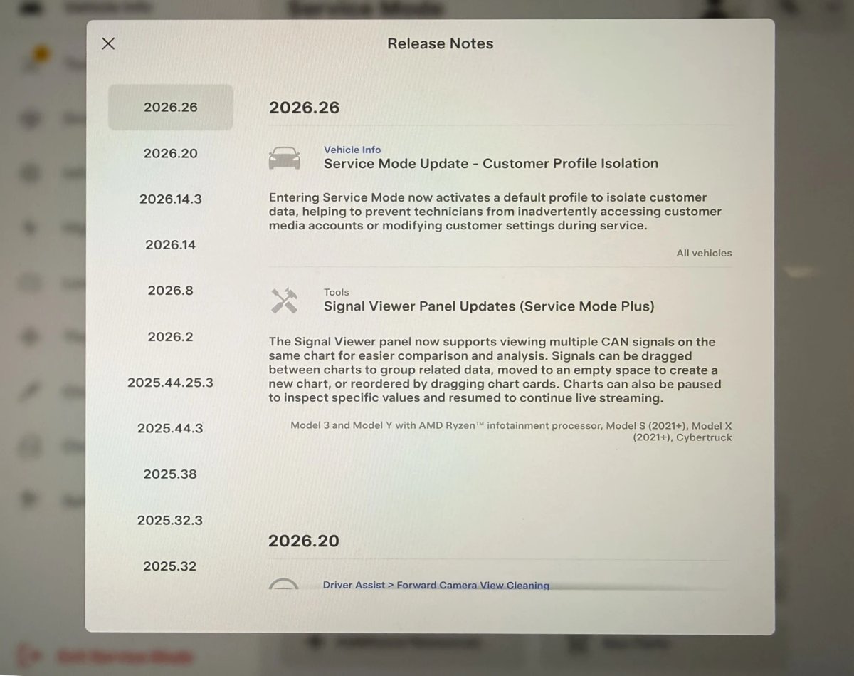 Tesla 2026.26, le novità nascoste: nuovi wrap, icone a colori, preferiti sincronizzati e Grok che evidenzia i menu — screenshot 1