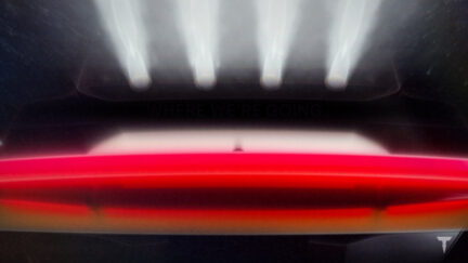 Tesla fissa la data del nuovo Roadster: appuntamento il 1° ottobre, e nel teaser si intravedono i propulsori