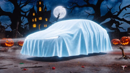 Tesla annuncia la Modalità Halloween: cimitero spettrale, zombie e zucche in arrivo sullo schermo