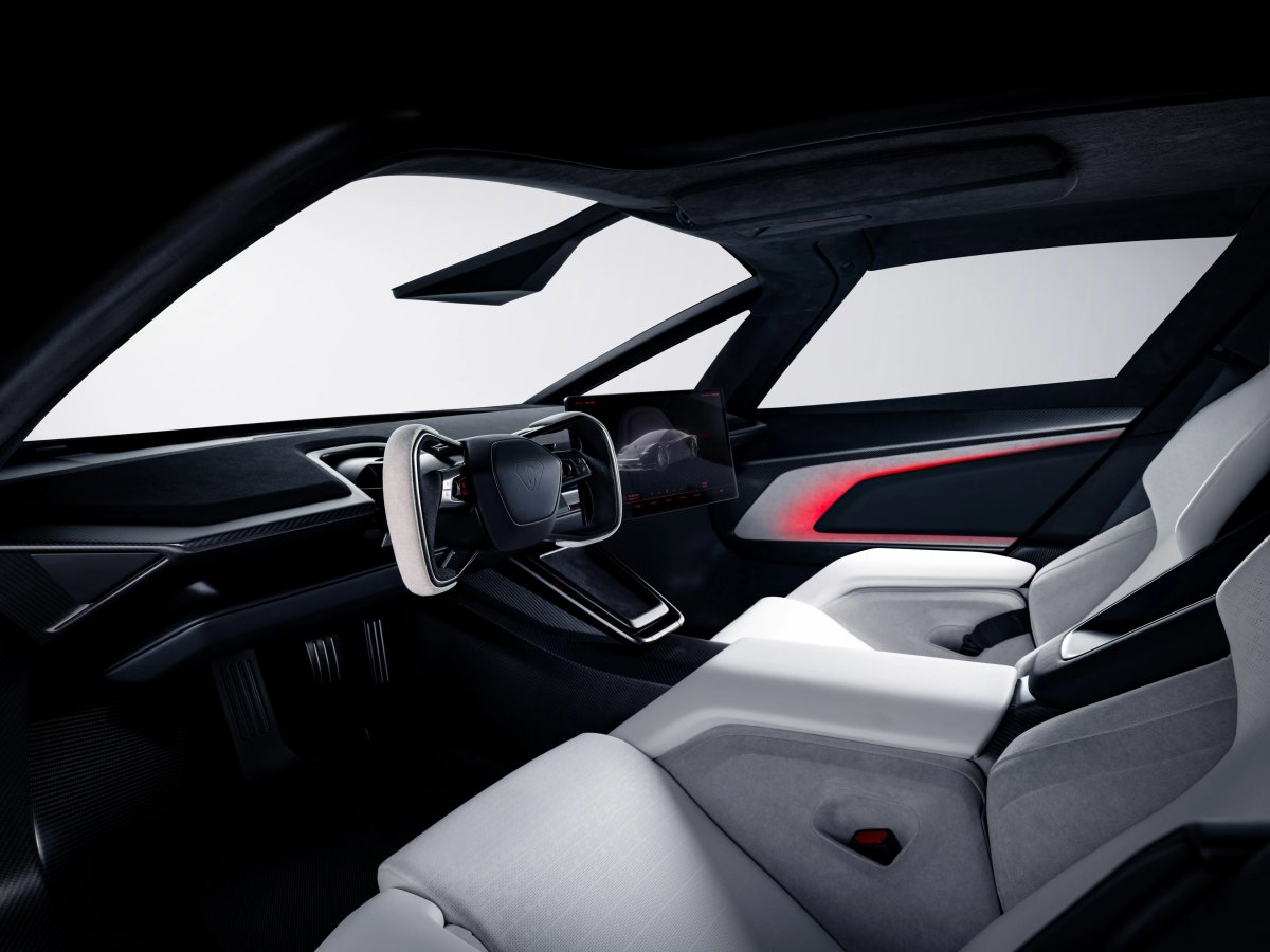 L’amministratore delegato di Ferrari promuove la Tesla Roadster: 10 su 10 per tecnologia e presentazione — screenshot 9