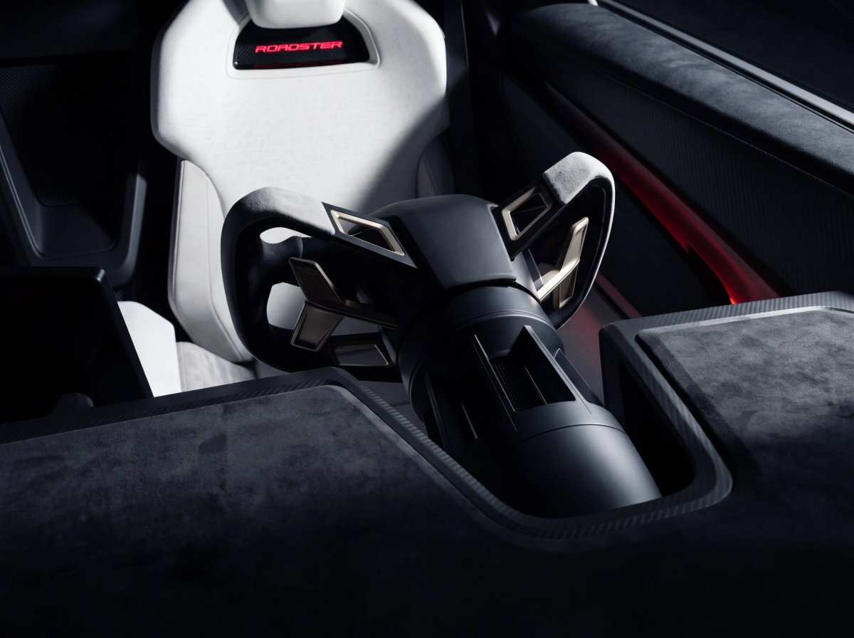 Tesla Roadster, tutte le specifiche: batteria da 150 kWh, ricarica in 10 minuti, quattro versioni e propulsori — screenshot 3