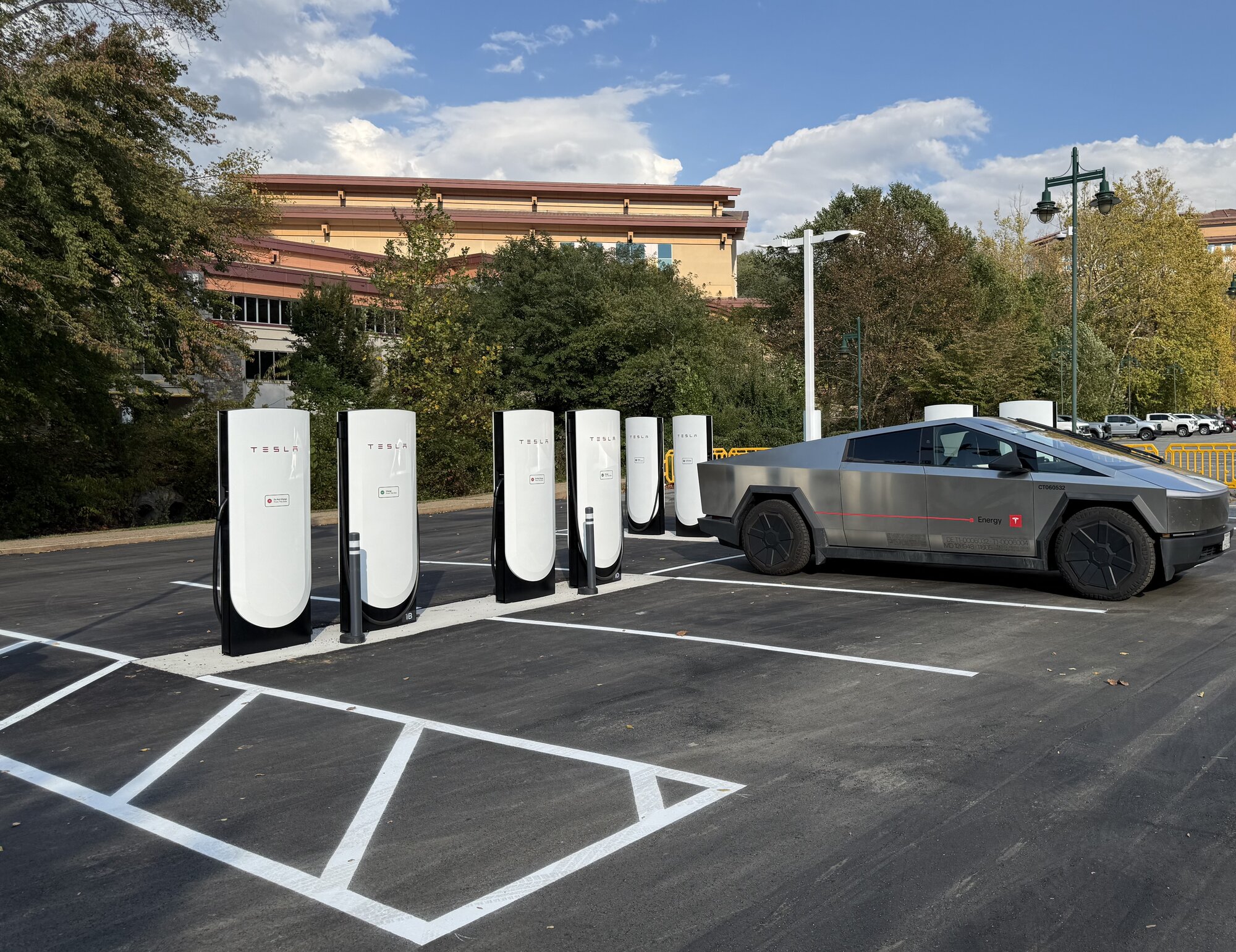 Tesla annuncia 36 nuovi Supercharger scelti dai proprietari: in Italia vince Agrigento — screenshot 1